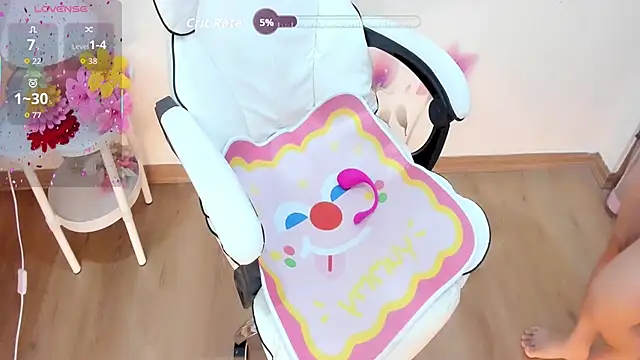  itsyumi  online show from November 17, 2025, 2:06 am