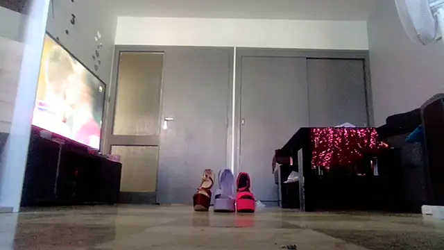 Snapshot of vanessadeesse chatting on June 18, 2026, 5:06 pm vanessadeesse online show from June 18, 2026, 5:06 pm