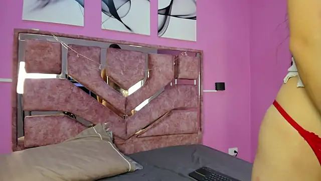 loversvalery online show from December 3, 2025, 12:14 pm