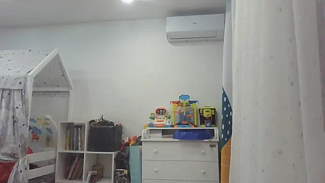 Cynariva online show from December 1, 2025, 2:55 pm