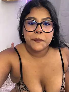 AnaBrowmn online show from June 12, 2026, 5:01 pm