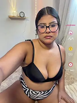 Snapshot of AnaBrowmn chatting on August 5, 2026, 1:14 pm AnaBrowmn online show from August 5, 2026, 1:14 pm