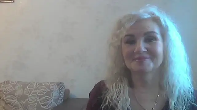 Snapshot of LadySexyBlond chatting on October 18, 2025, 11:00 am LadySexyBlond online show from October 18, 2025, 11:00 am