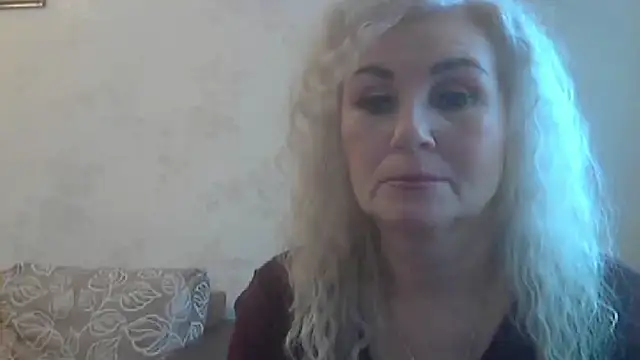 Snapshot of LadySexyBlond chatting on November 3, 2025, 6:14 am LadySexyBlond online show from November 3, 2025, 6:14 am