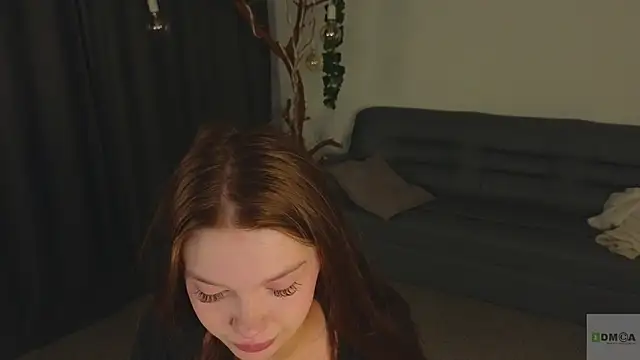 Nicole Broown  online show from June 10, 2026, 9:03 pm