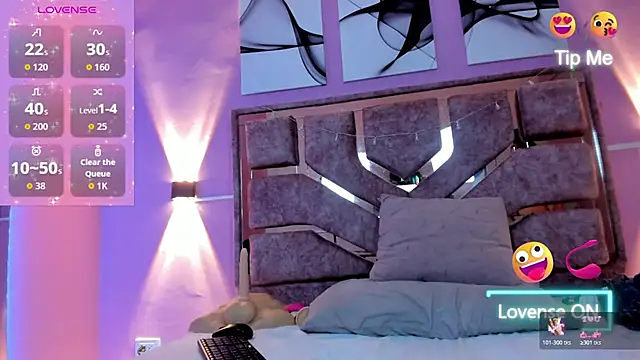 samantaa liov online show from October 21, 2025, 7:03 pm