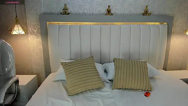 LillyWillss online show from October 26, 2025, 4:07 am