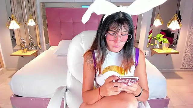 LillyWillss online show from November 30, 2025, 12:31 pm