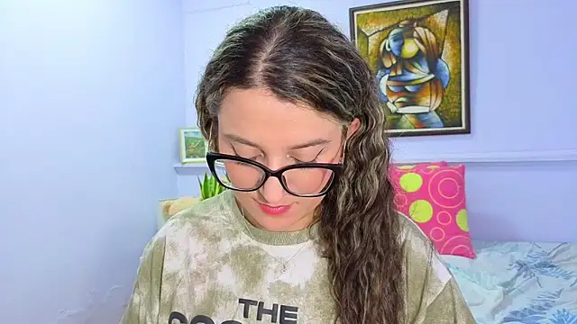 katiaa lovv online show from September 25, 2025, 11:47 am