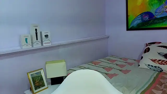 katiaa lovv online show from February 20, 2026, 12:05 pm