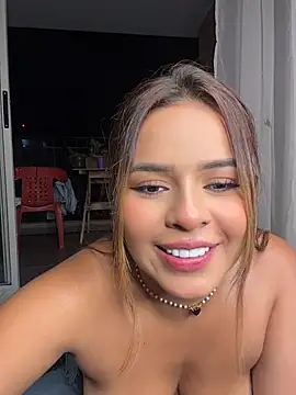 Snapshot of itsdanividarte chatting on August 2, 2026, 1:04 am itsdanividarte online show from August 2, 2026, 1:04 am
