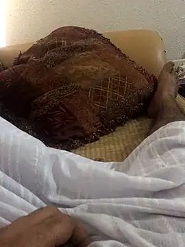 Yassesexy online show from September 30, 2025, 10:31 am