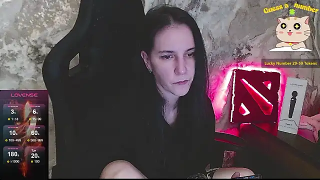 Irwi Tomboy online show from March 12, 2026, 8:26 pm