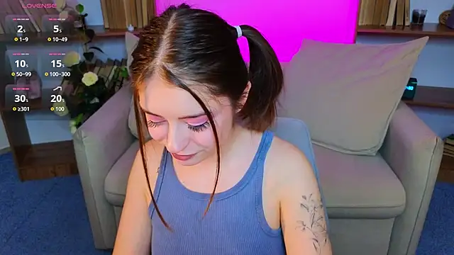  Amelia Shine  online show from November 4, 2025, 1:59 am