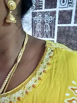 navyasree143 online show from October 27, 2025, 4:38 am