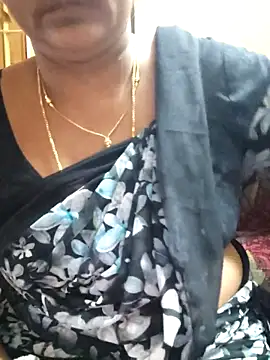 navyasree143 online show from December 1, 2025, 11:37 am