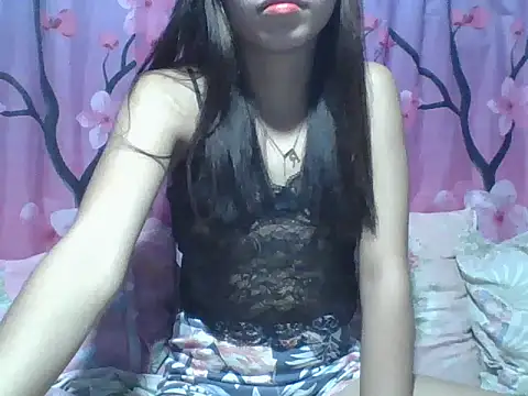 SweetPussie18x online show from March 4, 2026, 12:16 am