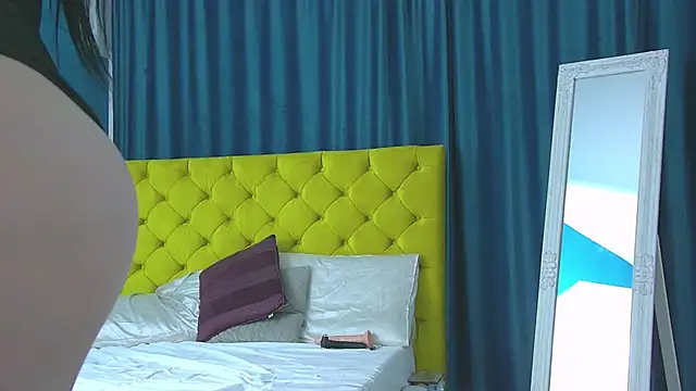 RubyHills online show from December 3, 2025, 5:48 am