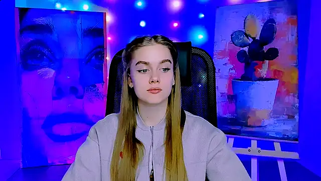 JuneWoods online show from March 5, 2026, 3:08 pm