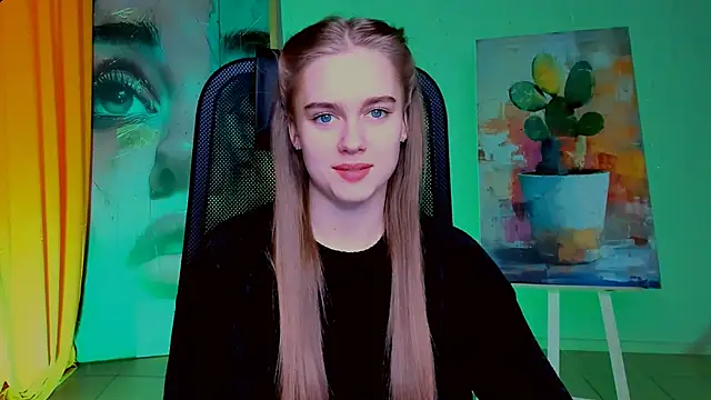 JuneWoods online show from April 9, 2026, 7:14 am