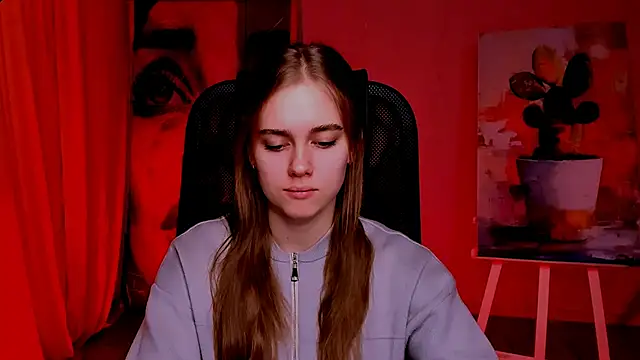 JuneWoods online show from April 15, 2026, 7:26 am