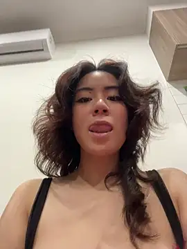 blueburrypie online show from April 14, 2026, 4:46 pm