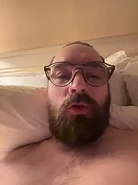 straight2fucked online show from March 16, 2026, 12:17 am