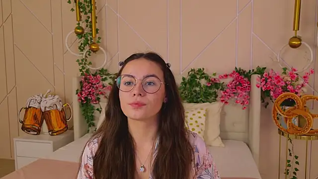 GabiBatista online show from October 1, 2025, 5:02 am