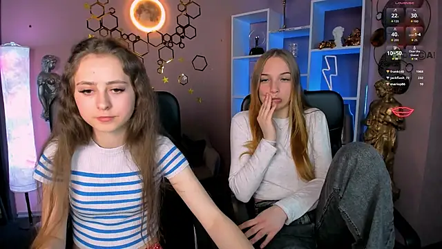 rebecca smile online show from April 25, 2026, 8:39 pm