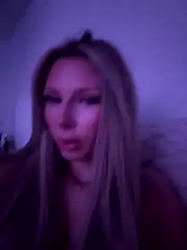 blondeeee online show from January 13, 2026, 4:45 pm