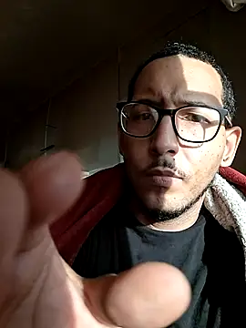 ThrowedWorldWide online show from November 28, 2025, 10:01 pm