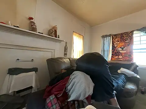 ThrowedWorldWide online show from February 19, 2026, 6:04 pm