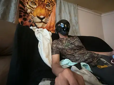 ThrowedWorldWide online show from April 18, 2026, 7:07 pm