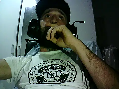 Snapshot of krerem chatting on December 4, 2025, 9:34 pm krerem online show from December 4, 2025, 9:34 pm