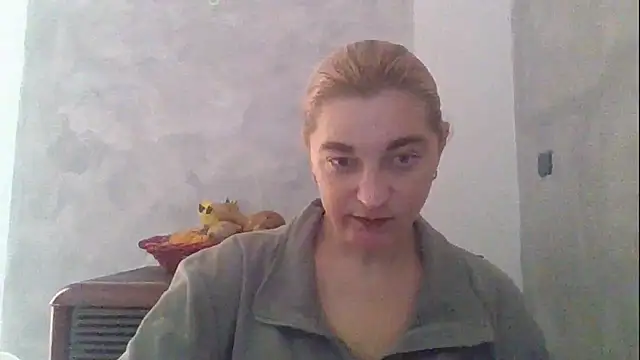 GoldenAngelMilf online show from March 11, 2026, 12:33 pm
