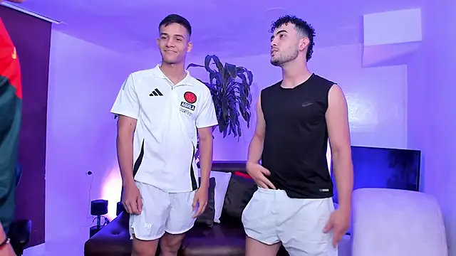 Spaceboys18 online show from October 1, 2025, 1:22 am