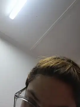 Sexyyeyes244 online show from October 10, 2025, 5:56 pm