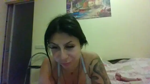 QueenMomyS online show from October 25, 2025, 8:36 pm