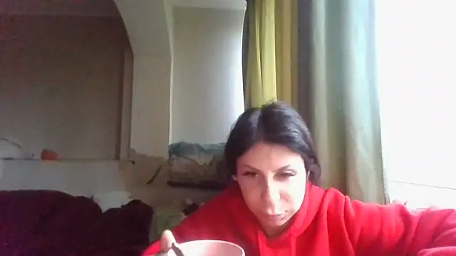 QueenMomyS online show from December 4, 2025, 7:06 am