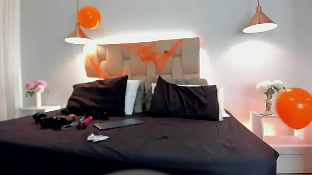 Angelina Roa online show from November 4, 2025, 2:16 pm