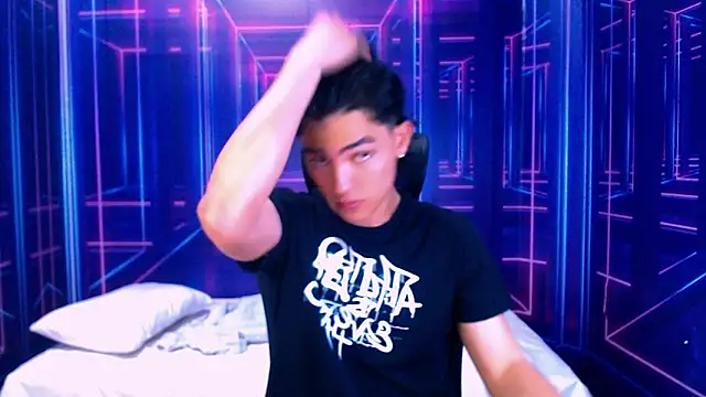 RomeoMillerr online show from October 28, 2025, 7:05 pm