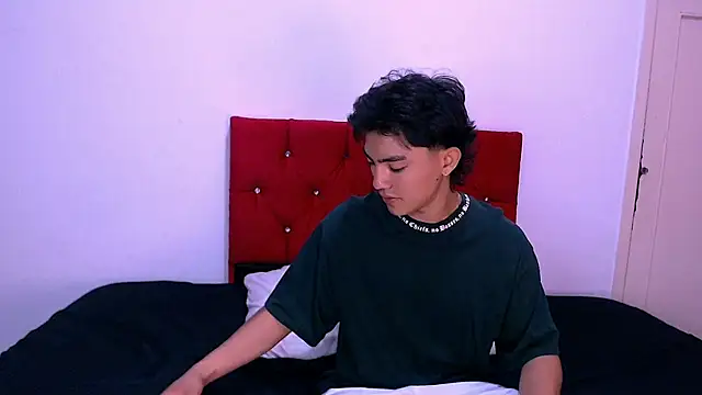 RomeoMillerr online show from November 21, 2025, 7:12 pm