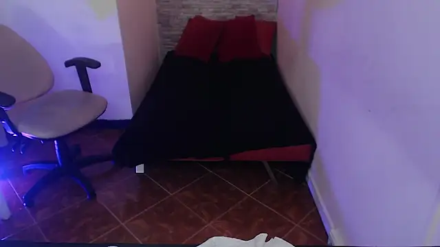  ceeleste cute  online show from October 1, 2025, 7:14 am