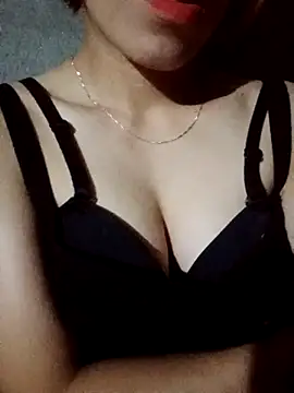 nhinhi-sexy online show from October 10, 2025, 9:58 pm