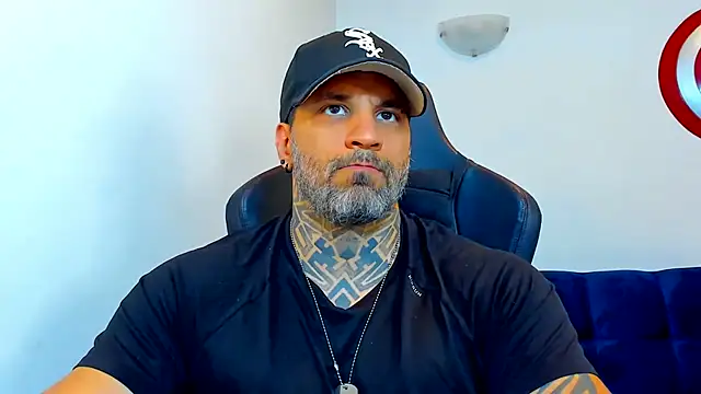 JoshRigby online show from July 14, 2026, 2:05 am