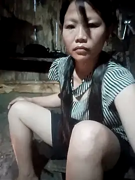 bree-zz online show from April 4, 2026, 11:02 pm