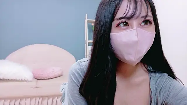 Snapshot of -Rukachi- chatting on October 19, 2025, 10:38 am -Rukachi- online show from October 19, 2025, 10:38 am