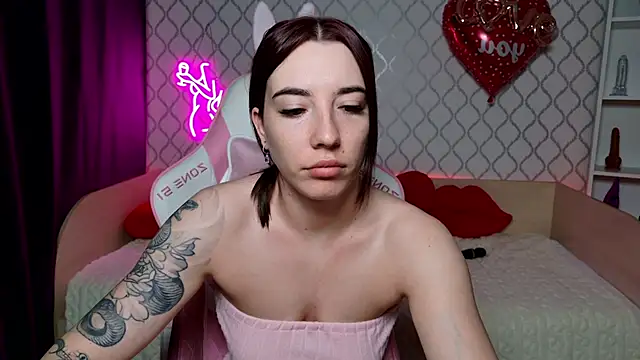 Curious Lily online show from March 23, 2026, 12:47 am