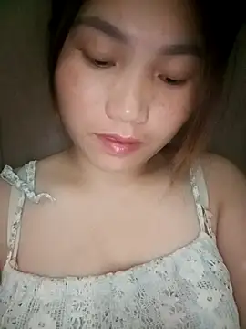 min-xinh online show from October 1, 2025, 4:24 pm