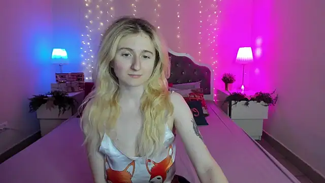 CamillaDreamer online show from December 15, 2025, 6:12 pm